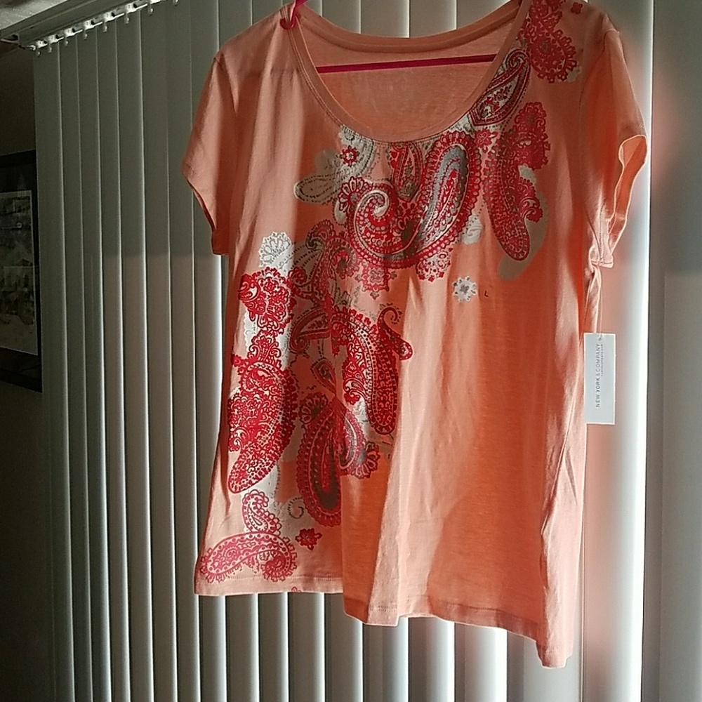 Brand new women's shirt